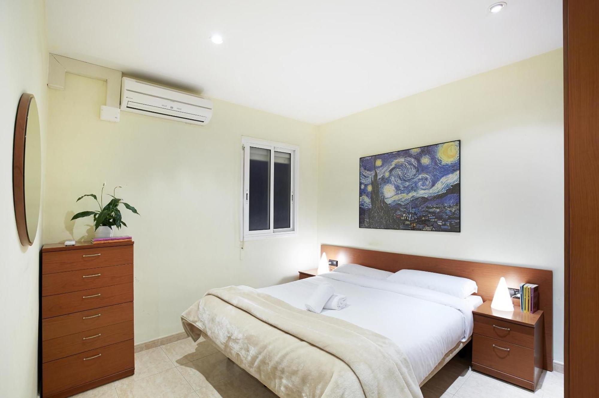 Apartamentos Calvet Barcelona Kültér fotó