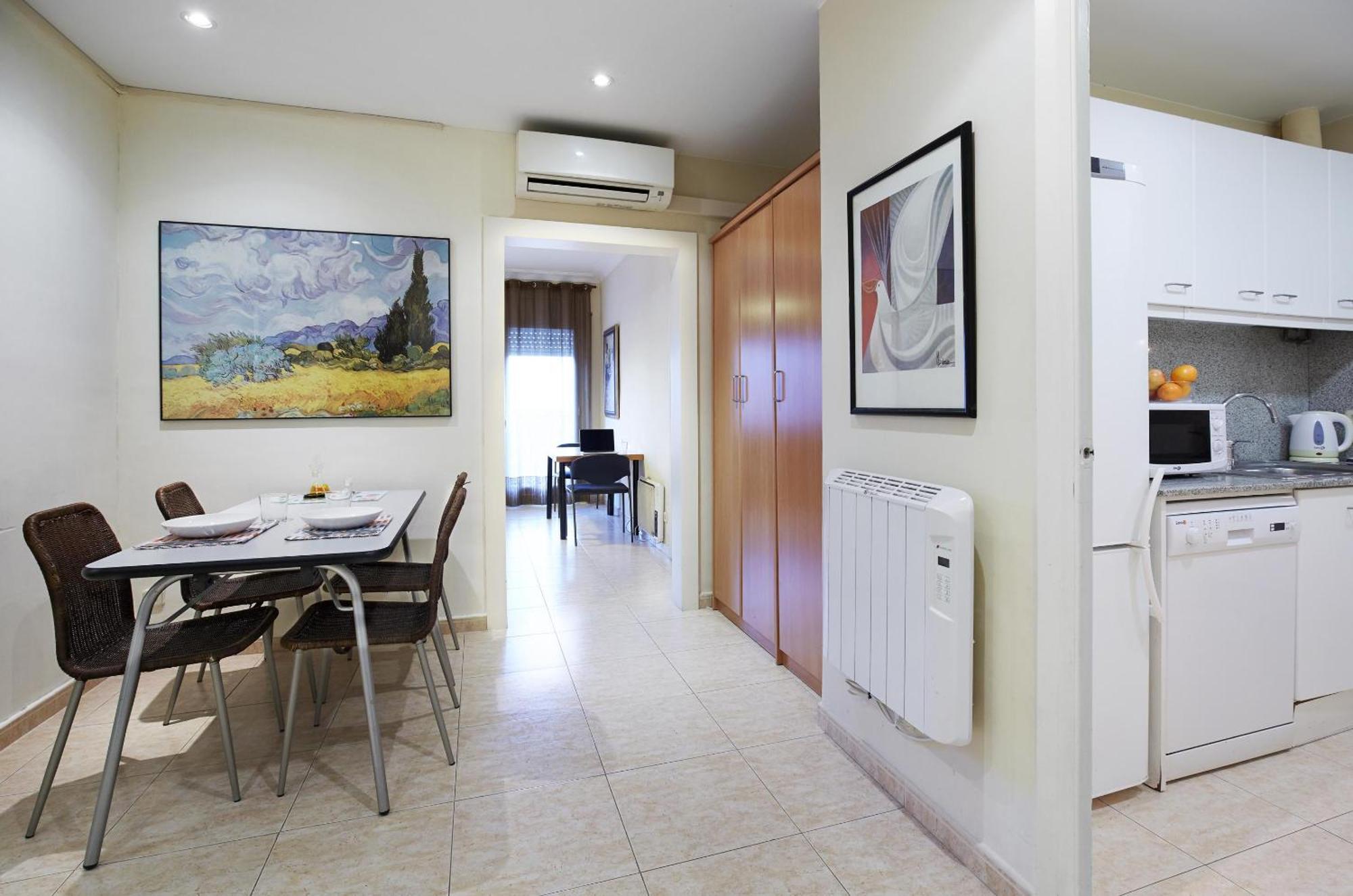 Apartamentos Calvet Barcelona Kültér fotó